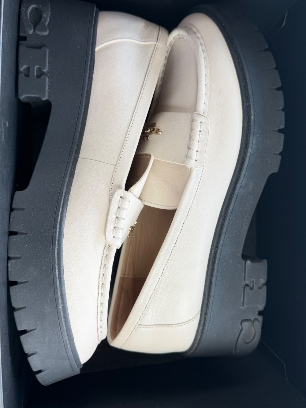 Women Coach Shoes - Picture 2 of 2